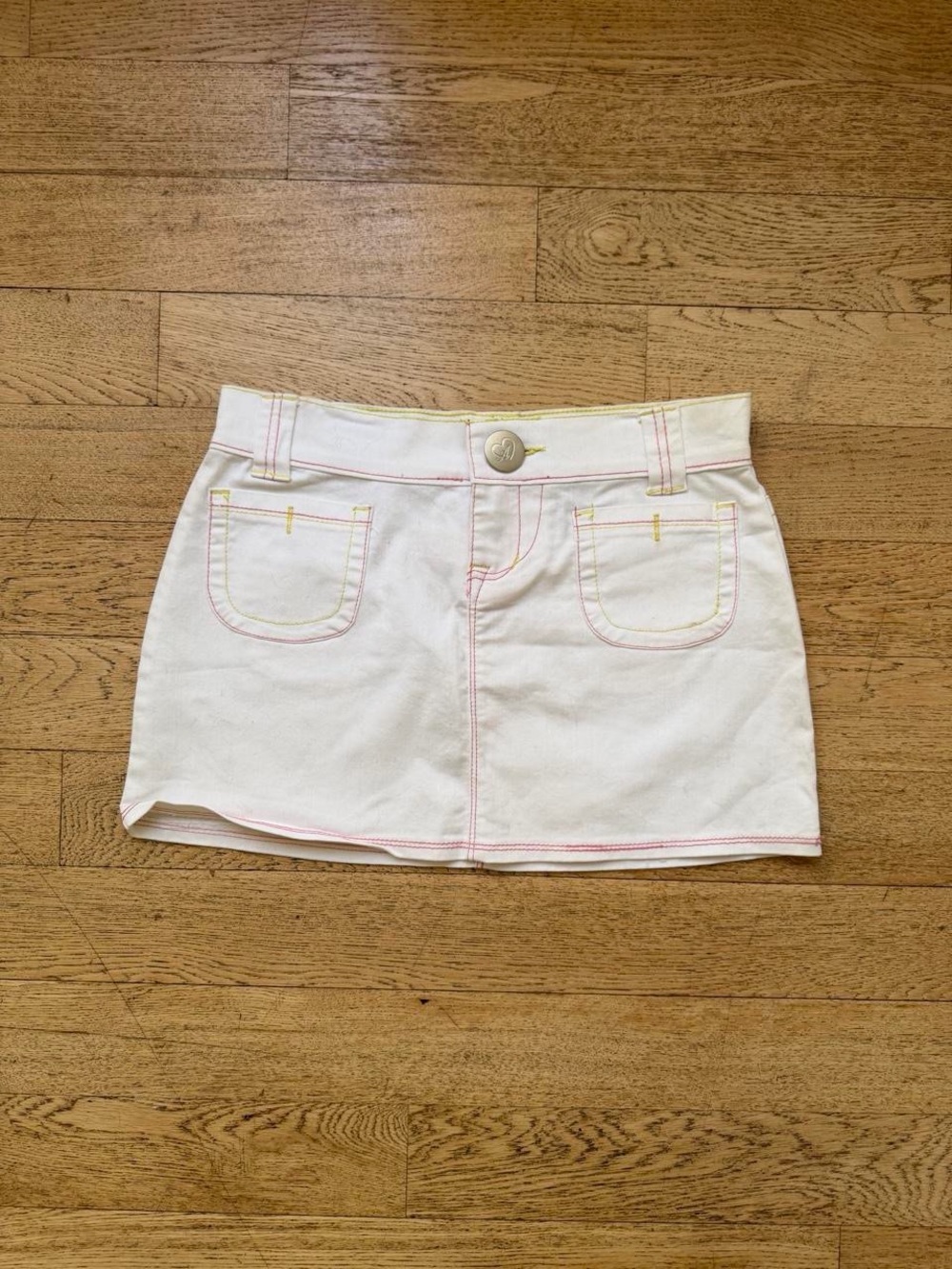 Y2K A-Jeans White Mini Skirt Contrast Stitch Low Rise 2000s Denim Skirt